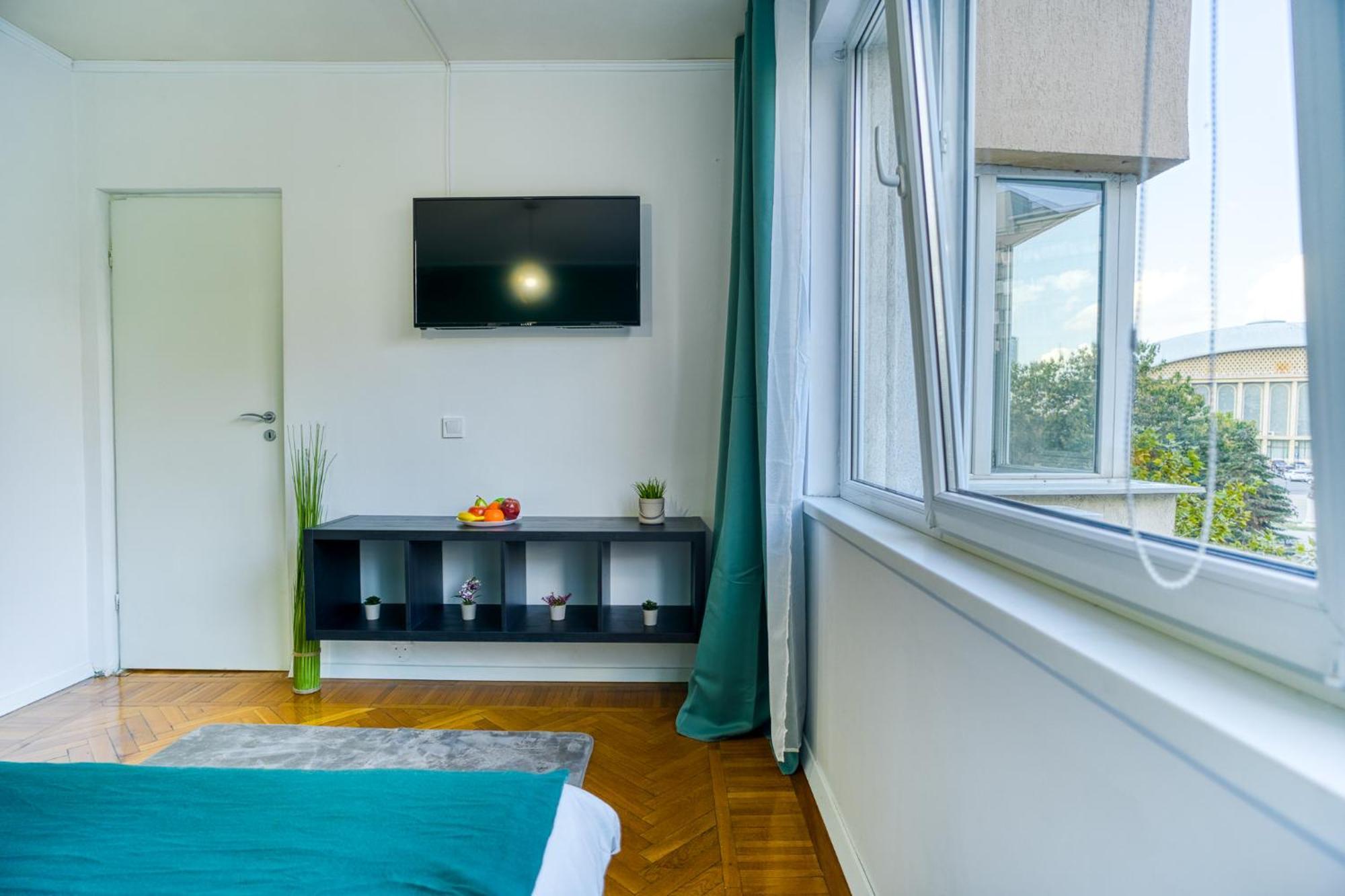 Hacienda Royal Palace - Central Designer Apartment Bucharest Luaran gambar