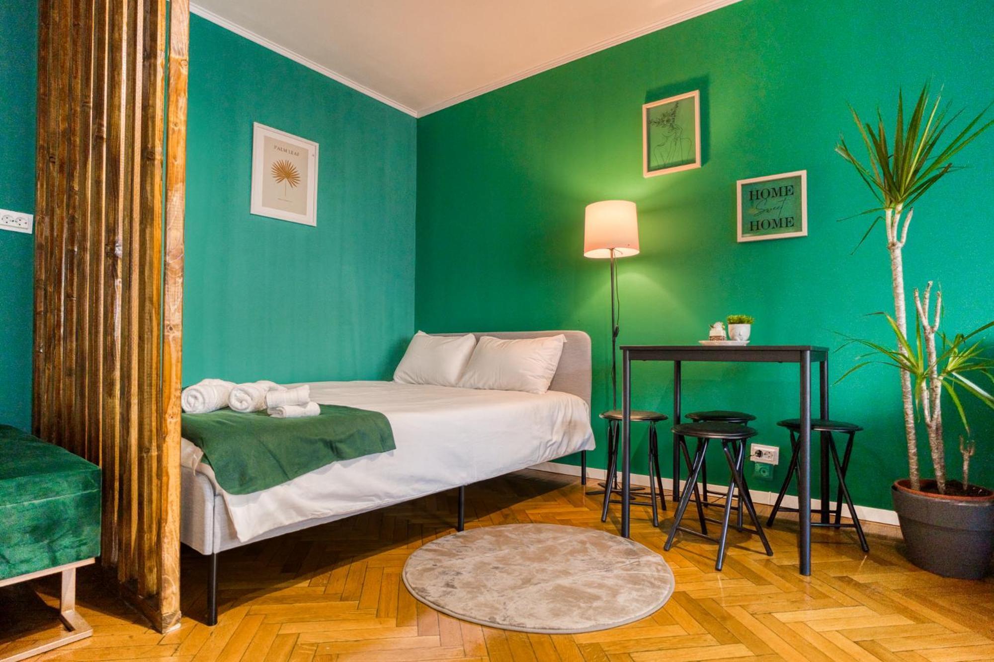 Hacienda Royal Palace - Central Designer Apartment Bucharest Luaran gambar