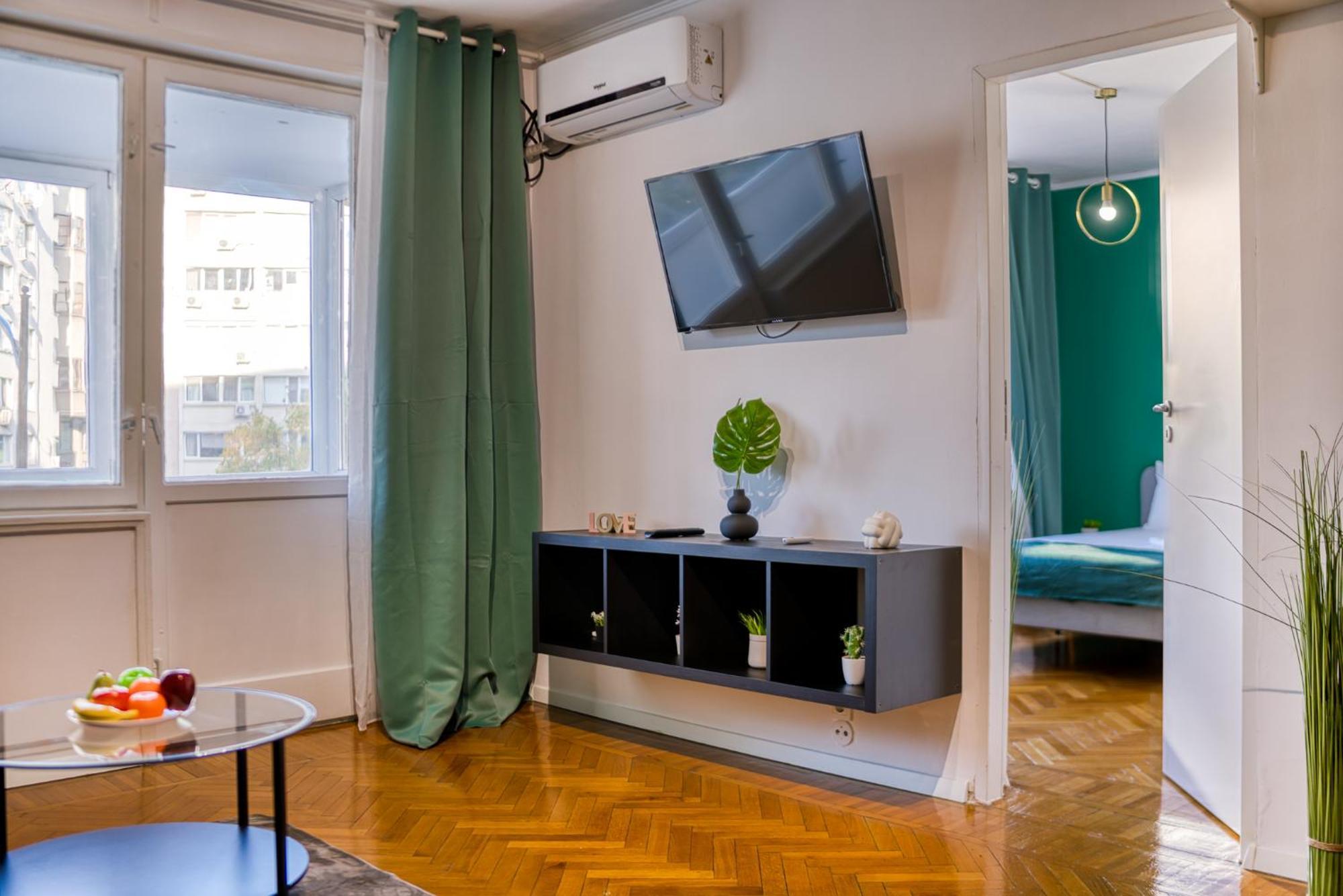 Hacienda Royal Palace - Central Designer Apartment Bucharest Luaran gambar